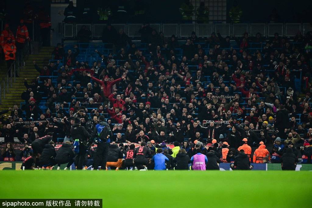 沙巴体育平台官网-曼城客场逆转胜利，锋线火力无人可挡的简单介绍