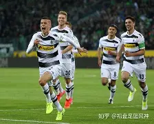 沙巴体育官网首页-门兴格拉德巴赫队员团结一心夺胜