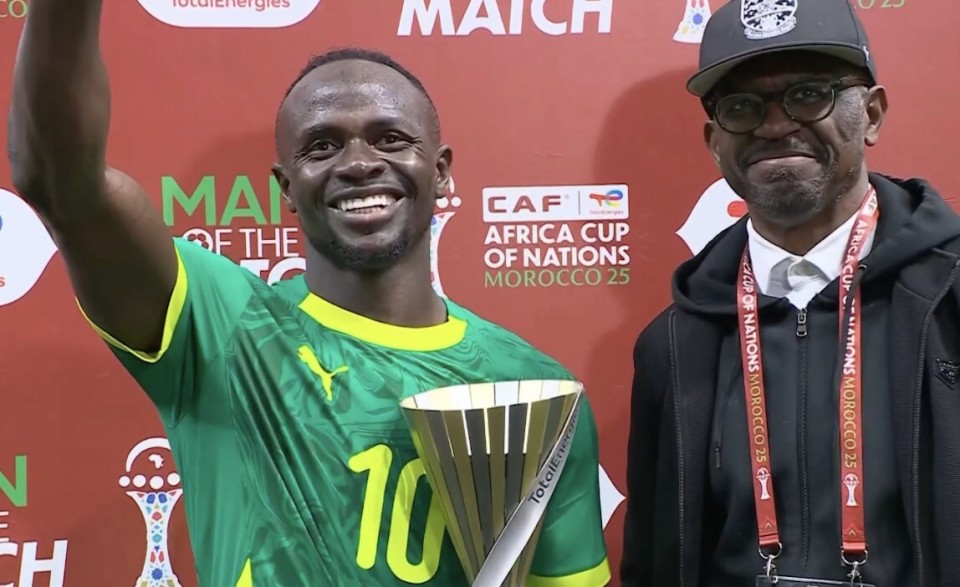 沙巴足球官网-塞内加尔选手在决赛中击败劲敌(塞内加尔选手在决赛中击败劲敌球员)