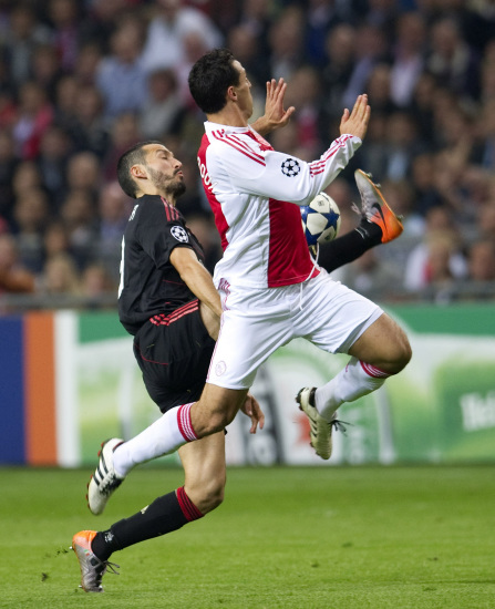 沙巴体育入口-包含阿贾克斯战胜尤文图斯，凭着首开纪录优势的词条